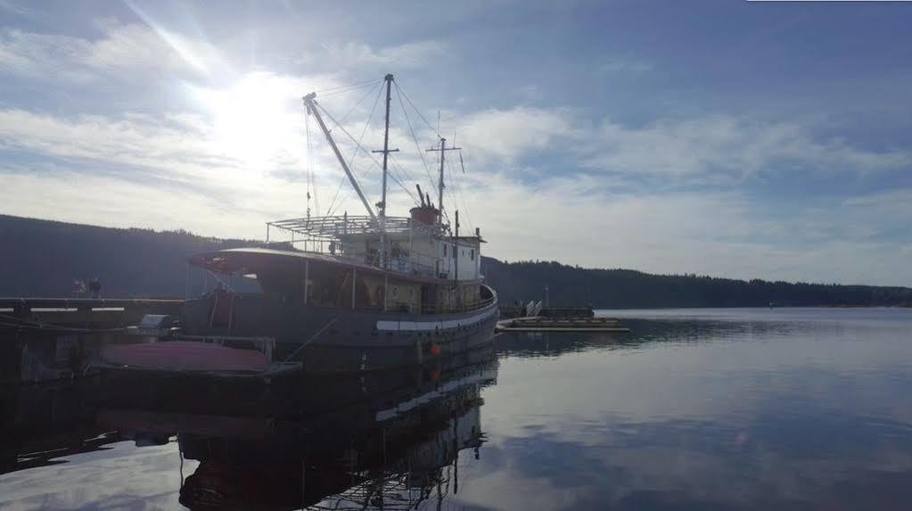 Swept Away Inn Port Alberni Esterno foto